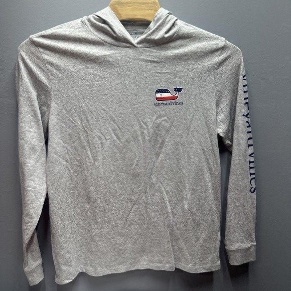 Vineyard Vines Other - Vineyard Vines Mens XS Hoodie T-Shirt Grey Heather Patriotic Whale 1V014097-039